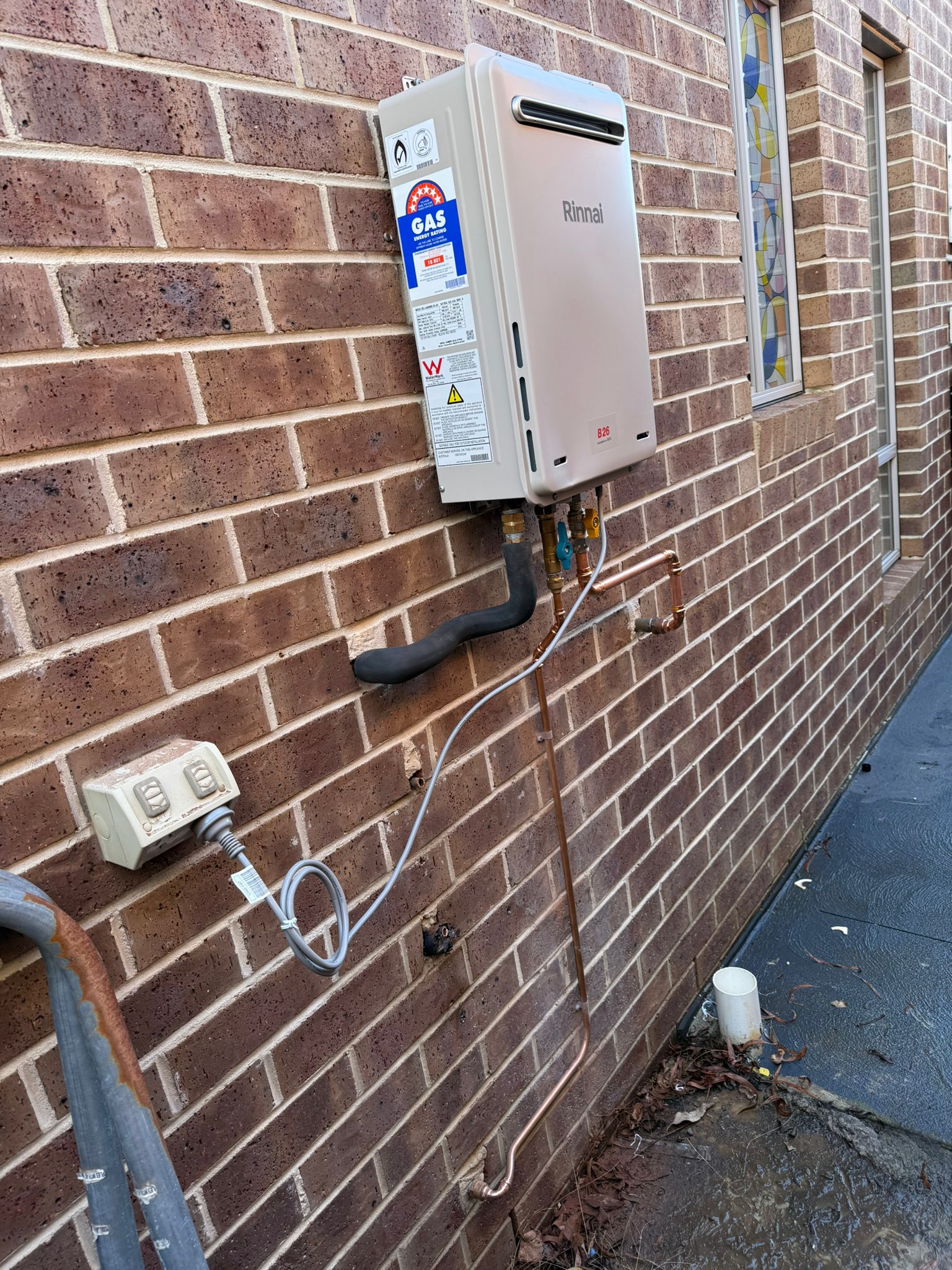 Rinnai continuous flow instantaneous hot water unit installed Glen Waverley Melbourne